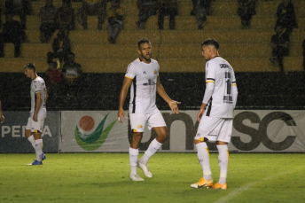 Notícia - Jogo-treino no HH: Criciúma 1 x 2 São José