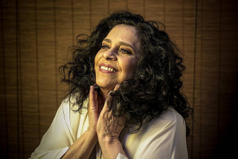 Notícia - Relembre os maiores sucessos de Gal Costa 