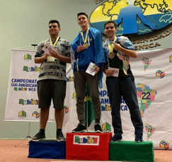 Notícia - Jovem de Urussanga é vice-campeão sul-americano de cubo mágico