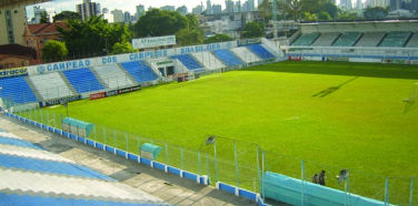 Notícia - Clima tenso em Belém faz CBF proibir torcida no jogo entre Paysandu e Criciúma