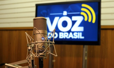 Notícia - Governo flexibiliza horário de A Voz do Brasil em dias de jogos