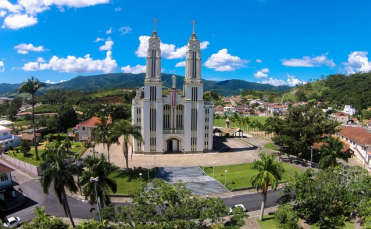 Notícia - Asilo de Antônio Carlos concentra maioria dos casos da cidade