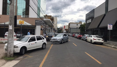 Notícia - Colisão entre dois veículos é registrada no Centro de Criciúma