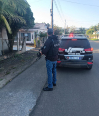 Notícia - Motorista de transporte escolar municipal é preso acusado de estupro em Jacinto Machado