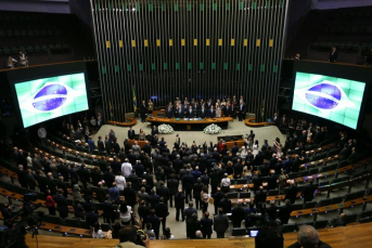 Notícia - Congresso inicia ano com 27 medidas provisórias na fila