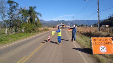 Notícia - Na BR-285, obras continuam no acesso a Timbé do Sul