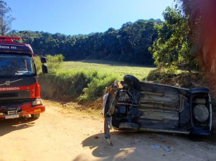 Notícia - Acidente de trânsito deixa três feridos em Cocal do Sul