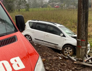 Notícia - Motorista fica ferido após acidente de trânsito em Morro Grande