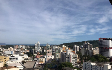 Notícia - Tempo bom para quem for pegar a estrada no feriadão