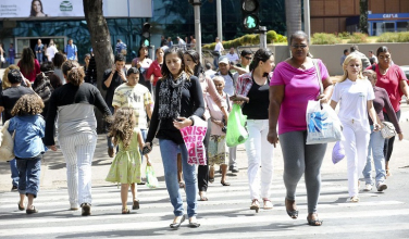 Notícia - Taxa de desemprego cai no país e fecha 2019 em 11,9%