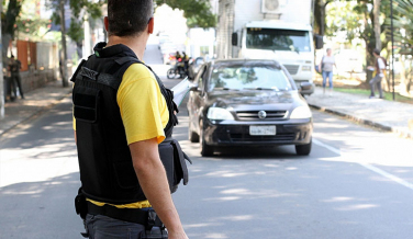 Notícia - Agentes de trânsito não receberão armas e nem treinamento da Prefeitura de Criciúma