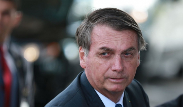 Notícia - Bolsonaro diz que Congresso vai “sepultar” taxação de energia solar