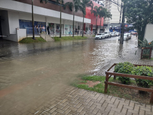 Notícia - Atenção para chuva forte no Sul: “colocamos todo mundo em estado de alerta”, diz Salvaro