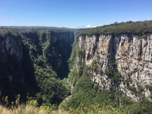 Notícia - Adiada cobrança para acesso aos parques Serra Geral e Aparados da Serra