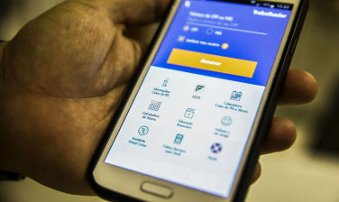 Notícia - Caixa credita saque emergencial do FGTS para nascidos em abril