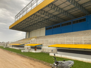 Notícia - Arena poliesportiva de Araranguá deve ficar pronta em dois meses