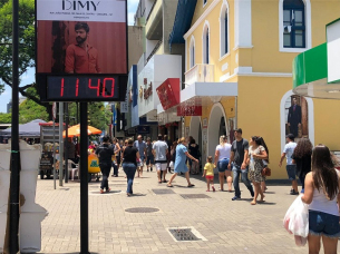 Notícia - Domingo para aproveitar o horário de Natal do comércio de Criciúma