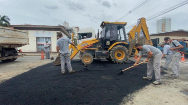 Notícia - Prefeitura inicia operação tapa-buracos em Cocal do Sul