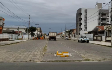 Notícia - Arroio do Silva: Avenida Getúlio Vargas deve ser concluída em menos de dois meses