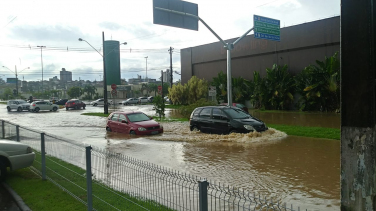 Notícia - Alerta para risco de temporais localizados nesta quinta-feira