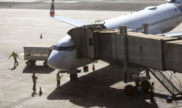 Notícia - Greve de pilotos e comissários atrasa voos no Aeroporto de Congonhas