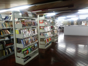 Notícia - Biblioteca Pública de Criciúma passou a ser mais procurada após reforma do parque