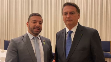 Notícia - Bolsonaro confirma vinda a Santa Catarina