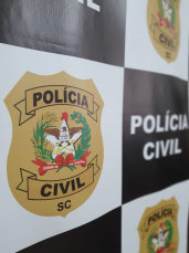 Notícia - Polícia desarticula quadrilha de comércio ilegal de armas de fogo