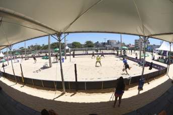 Notícia - Beach Tennis desperta atenção de parceiros da região