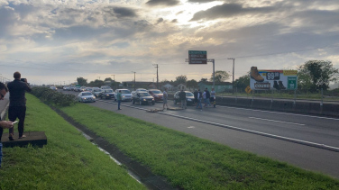 Notícia - Manifestação dos caminhoneiros pode provocar falta de combustíveis na região (FOTOS E VÍDEOS)