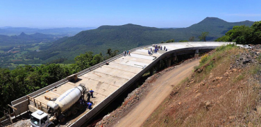 Notícia - BR-285: falta de rubrica orçamentária mantém obras paradas na Serra da Rocinha