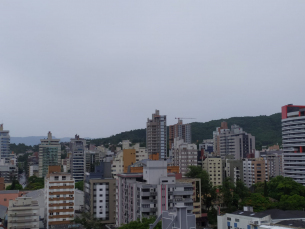 Notícia - Semana começa com nebulosidade e chuva em Criciúma e região