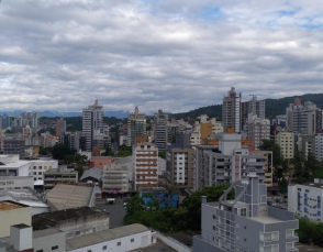 Notícia - Terça-feira com sol entre nuvens e chance de chuva à tarde