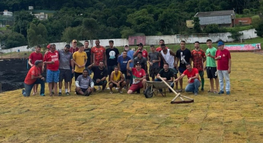 Notícia - Presidente, técnico, jogadores e torcedores no mutirão do Próspera (VÍDEO)