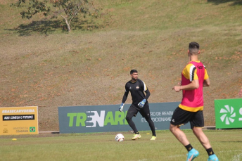 Notícia - Gustavo e Arilson podem estar em campo contra o CRB