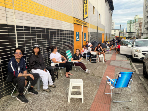 Notícia - Já tem fila! Por ingresso, torcida corinthiana compra lugar e se acomoda em torno do Majestoso