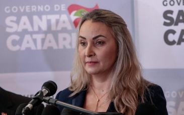 Notícia - “Recebi e respeitosamente acato a decisão”, diz Daniela Reinehr sobre volta de Moisés