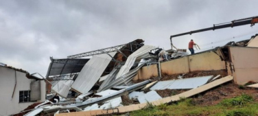 Notícia - Defesa Civil do Estado confirma passagem de tornado pelo estado