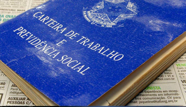 Notícia - Taxa de desemprego fecha em 11,6% no último trimestre de 2018