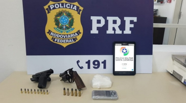 Notícia - PRF e PM apreendem cocaína, revólver e pistola em Capivari de Baixo