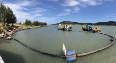 Notícia - Porto de Laguna e o inicio da dragagem do berço de atracação 