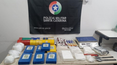 Notícia - Mais de 12 kg de cocaína são apreendidos em suposto laboratório