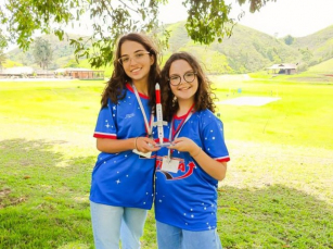 Notícia - Estudantes de Orleans são vice-campeãs da Jornada Brasileira de Foguetes