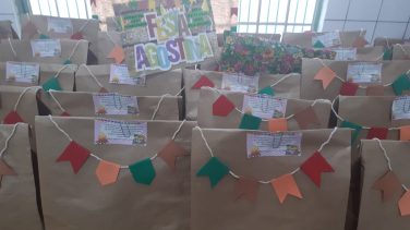 Notícia - Cras Vila Miguel promove Festa Agostina itinerante para crianças e adolescentes