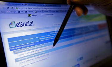 Notícia - Adequação ao eSocial evita problemas às empresas