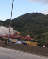 Notícia - Princípio de incêndio no Engenho Lanches assusta clientes (VÍDEO)