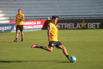 Notícia - Marquinhos Gabriel e Fabinho são dúvidas contra o Ituano