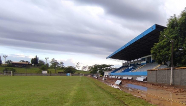 Notícia - Gramado do Estádio da Montanha passa por melhorias e adequações