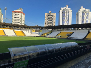 Notícia - Criciúma x Chapecoense - Tigre busca manter a liderança; Chape terá rodada tensa