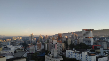 Notícia - Sol e nebulosidade marcarão a terça-feira no Sul catarinense